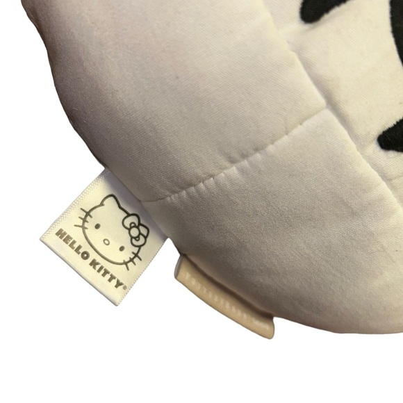 Hello Kitty pottery barn teen Christmas wreath holiday round pillow kids - Picture 3 of 4